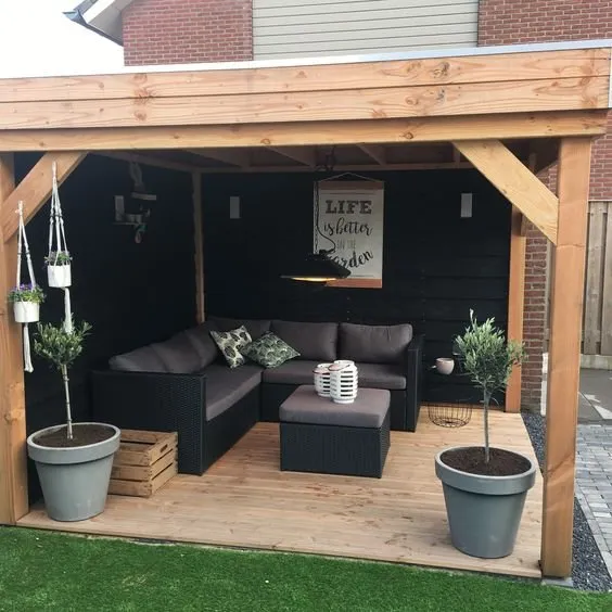 Local lawn care service experts serving Houston, TX - One Leaf Landscaping