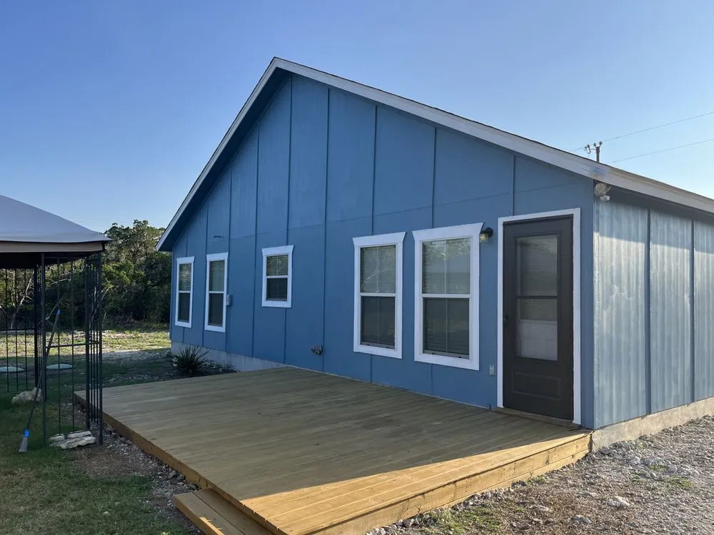 Affordable yard cleanup service experts serving Canyon Lake, TX - One-Man-Band handyman and landscaping