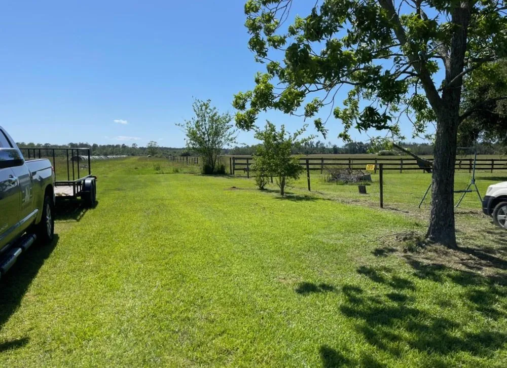 Professional outdoor landscaping in Loxley, AL - One Nation Under Repair