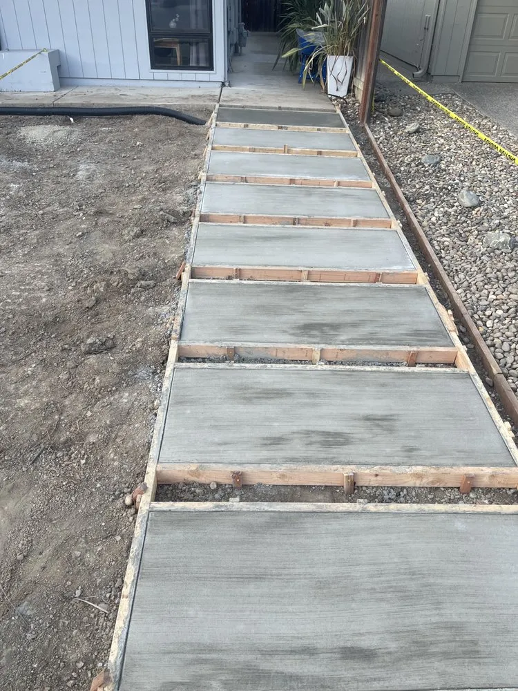 Professional yard maintenance in Sacramento, CA - One of A Kind Landscaping