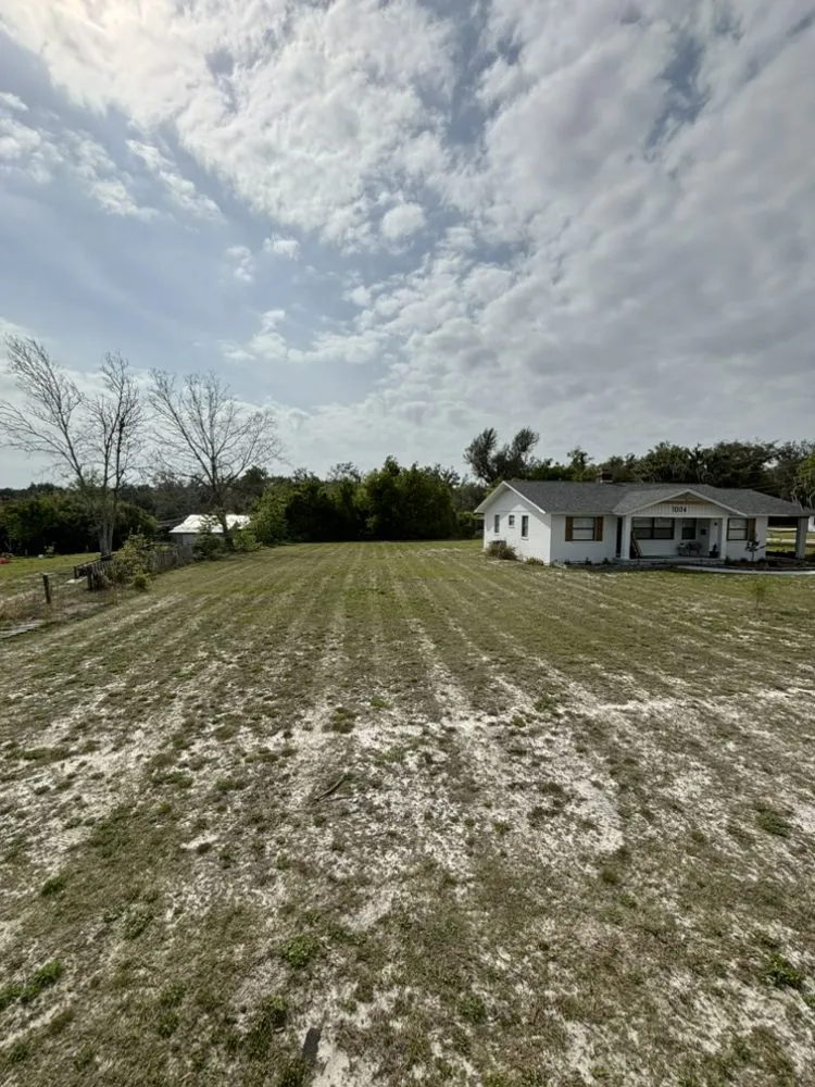 Professional yard cleanup service for beautiful yards across Fountain, FL - O'Neal Landscapes