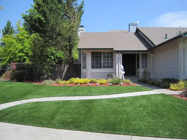 Professional landscape design for residential properties in Gilroy, CA by Onelawn Gilroy