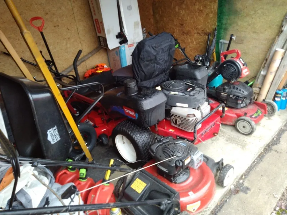 Professional lawn mowing service in Fort Wayne, IN - Oneth Lawn Care