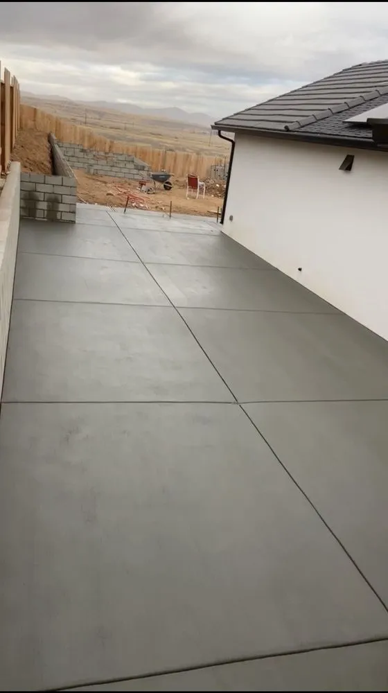 Custom landscape design with custom design in Bakersfield, CA by Onice Concrete Construction