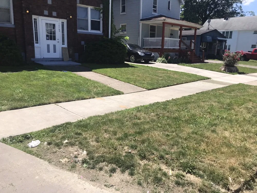 Custom lawn care service in Garfield Heights, OH by Only 1 Thouch Lawn Care