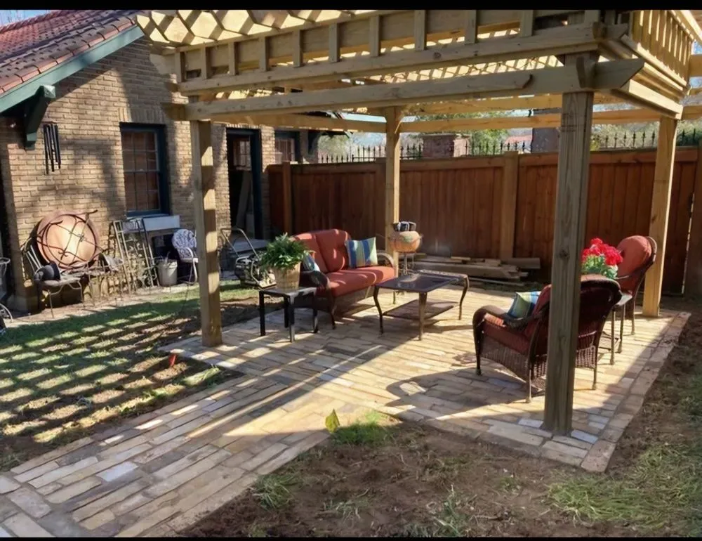 Top-rated lawn mowing service in Mabelvale, AR by Ono Landscaping