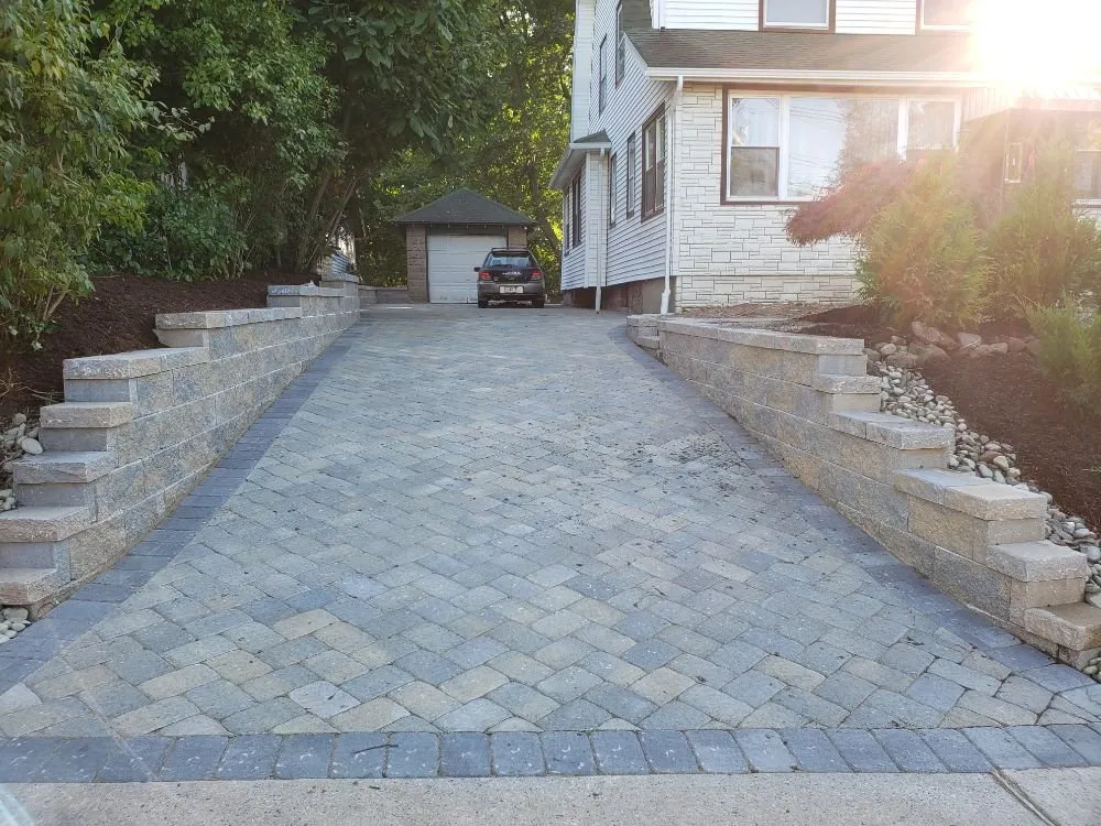 Trusted yard cleanup service for beautiful yards in Cliffside Park, NJ by Onorato Landscaping