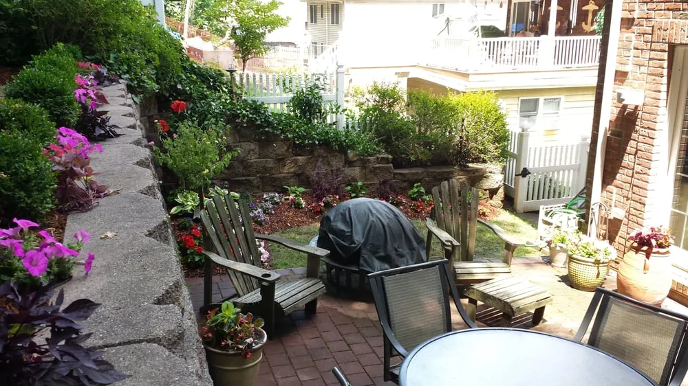 Affordable yard maintenance experts serving Cliffside Park, NJ - Onorato Landscaping