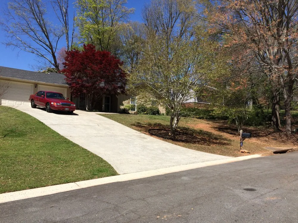 Local lawn care service experts serving Atlanta, GA - Onpoint Lawn Care