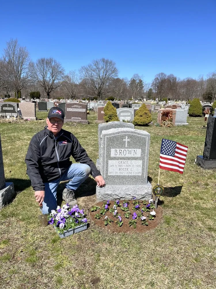 Expert lawn care service experts serving Lynnfield, MA - Onsite Company