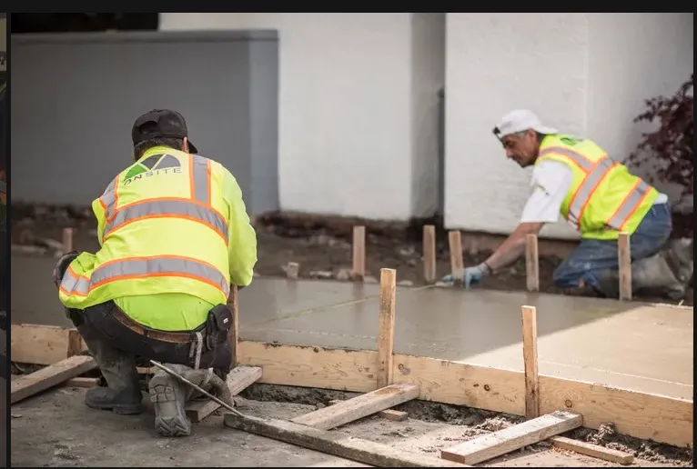 Top-rated lawn mowing service for year-round maintenance in Livermore, CA by ONSITE