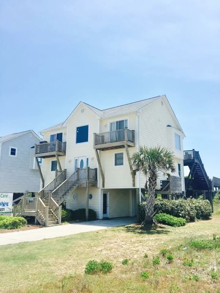 Local residential landscaping experts serving Jacksonville, NC - Onslow Lawn Care and Pressure Washing