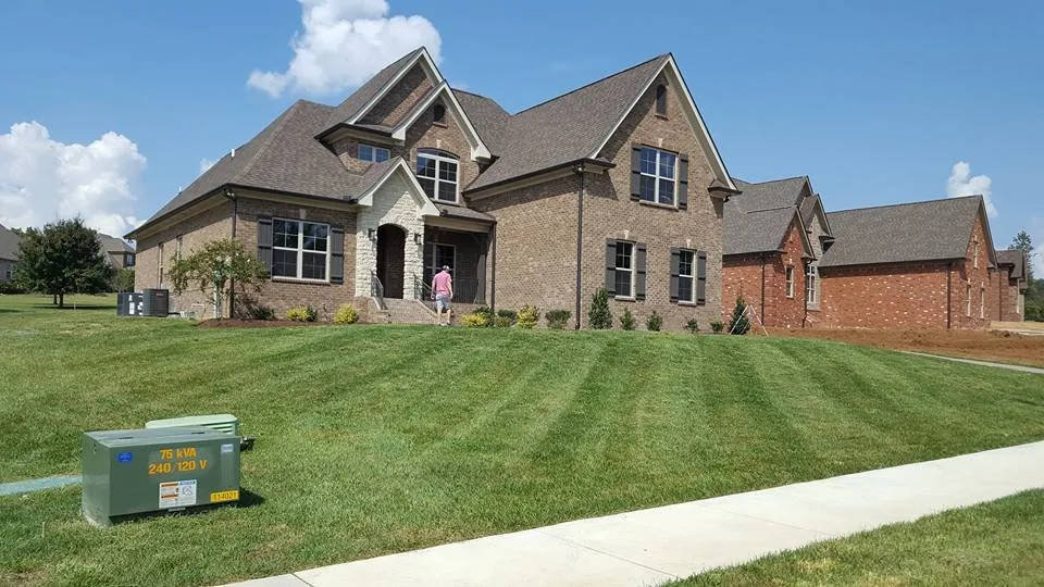 Custom lawn care service experts serving Lebanon, TN - Operation Tall Grass