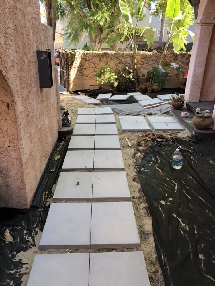 Custom lawn care service experts serving Glendale, CA - Optimal Landscape