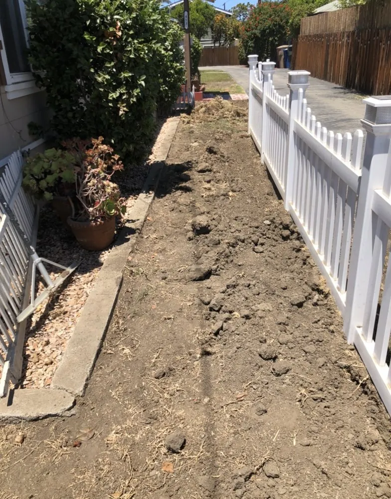 Trusted landscaping services for residential properties in Oxnard, CA by Optimum Landscape & Maintenance