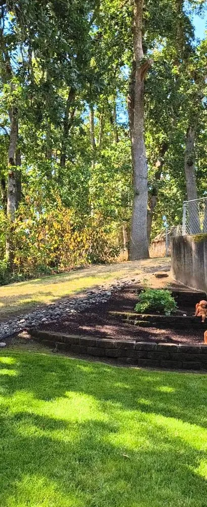 Professional garden landscaping experts serving Woodburn, OR - Orange Landscape