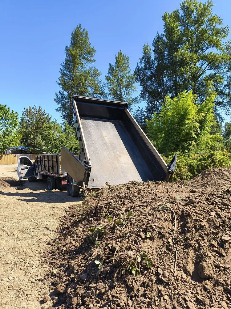 Trusted landscaping services experts serving Woodburn, OR - Orange Landscape