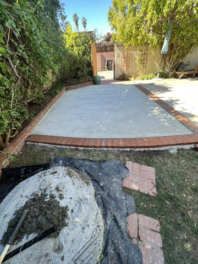 Expert landscape design for year-round maintenance in Los Angeles, CA by Orange Oak Landscaping