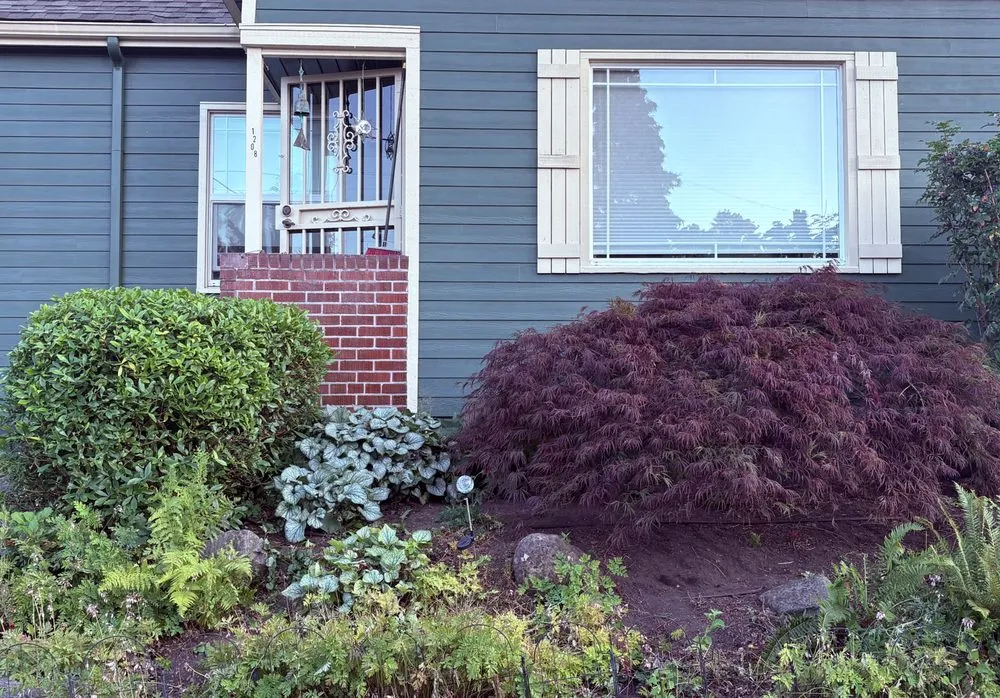 Top-rated yard cleanup service with custom design in Portland, OR by Ore-Green Gardening