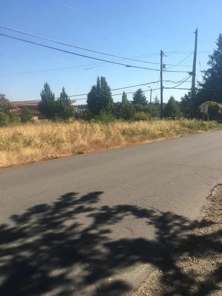 Local garden landscaping in Portland, OR - Oregon Field & Brush Mowing