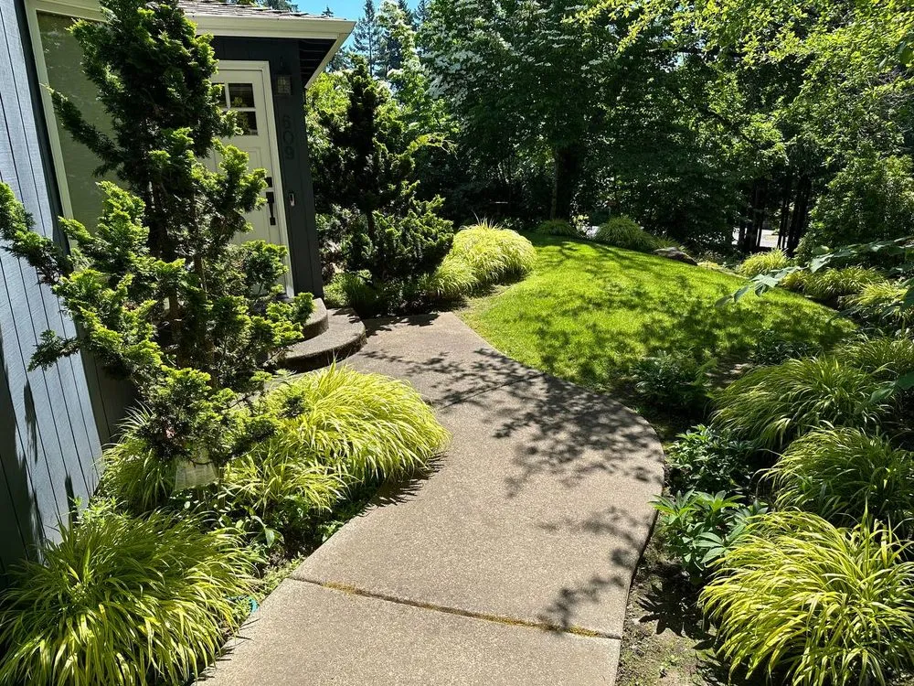 Local lawn mowing service with custom design across Portland, OR - Oregon Garden Ninjas