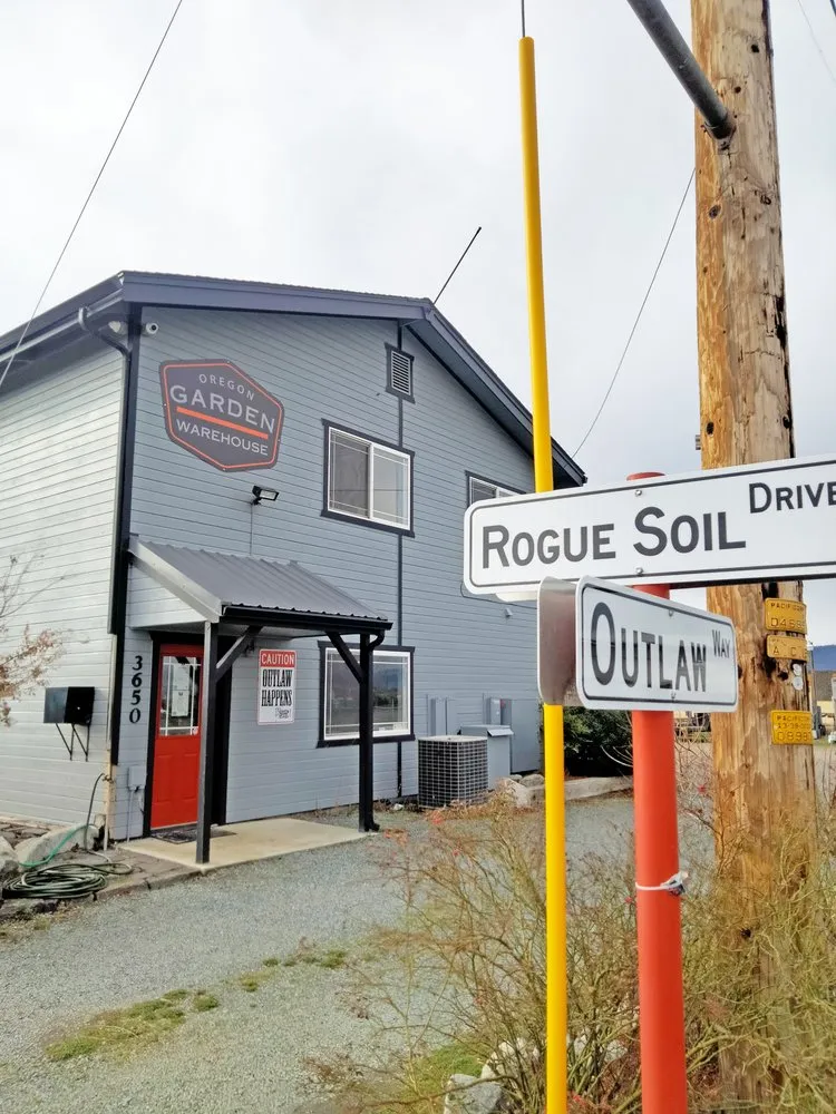 Reliable landscape installation for residential properties in Medford, OR by Oregon Garden Warehouse