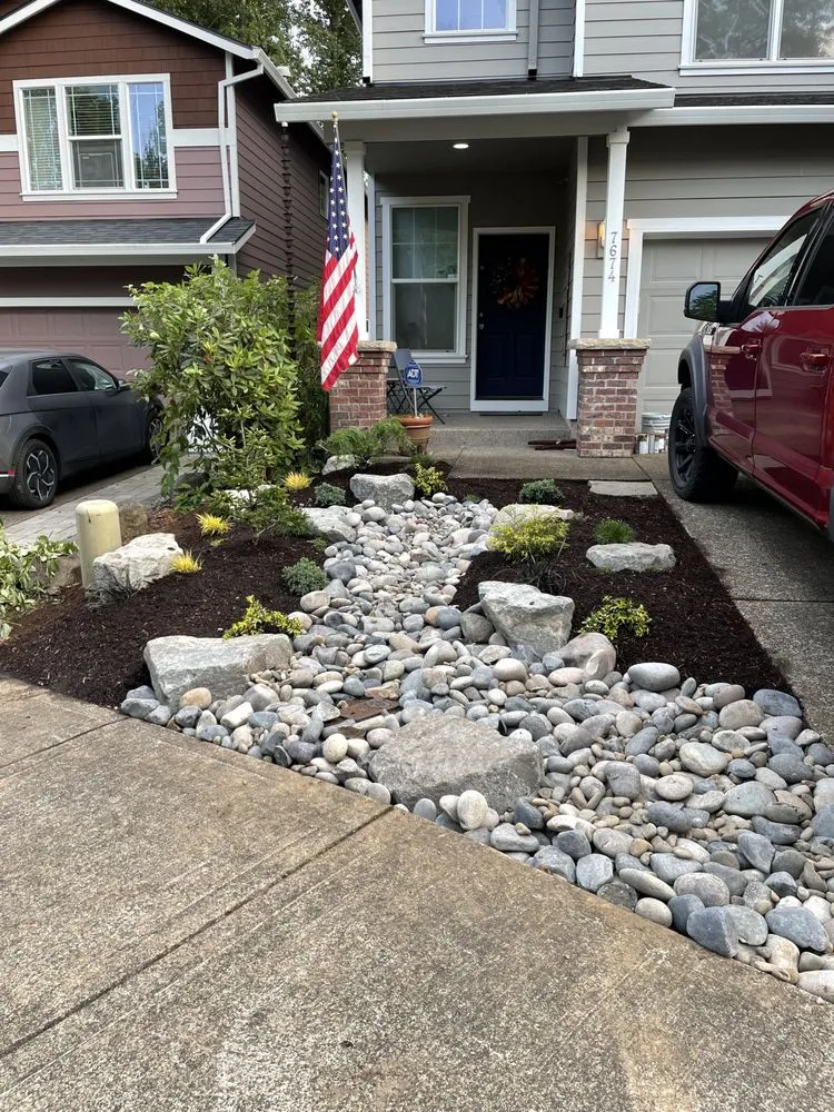 Professional lawn care service experts serving Sherwood, OR - Oregon Green Hardscape