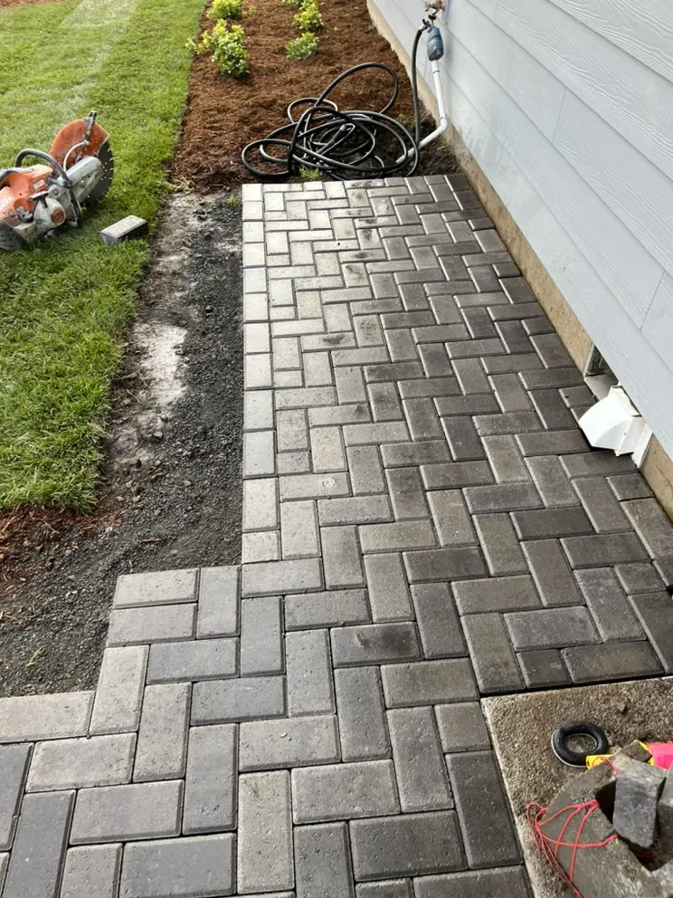 Trusted lawn care service in Sherwood, OR - Oregon Green Hardscape