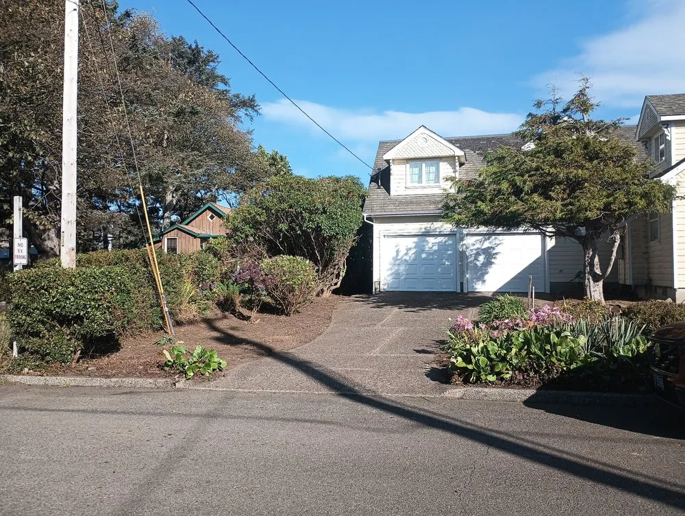 Local residential landscaping in Newport, OR by Oregon Green Landscaping