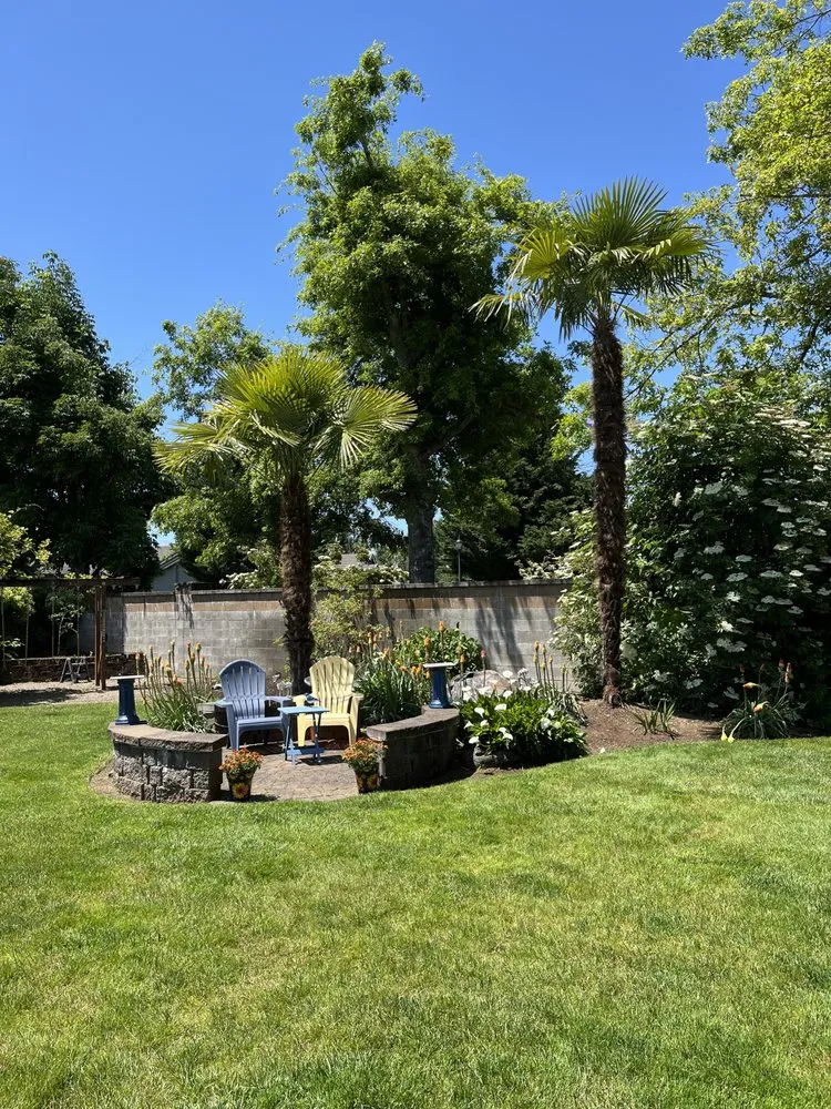 Custom garden landscaping in Eugene, OR by OregonScapes