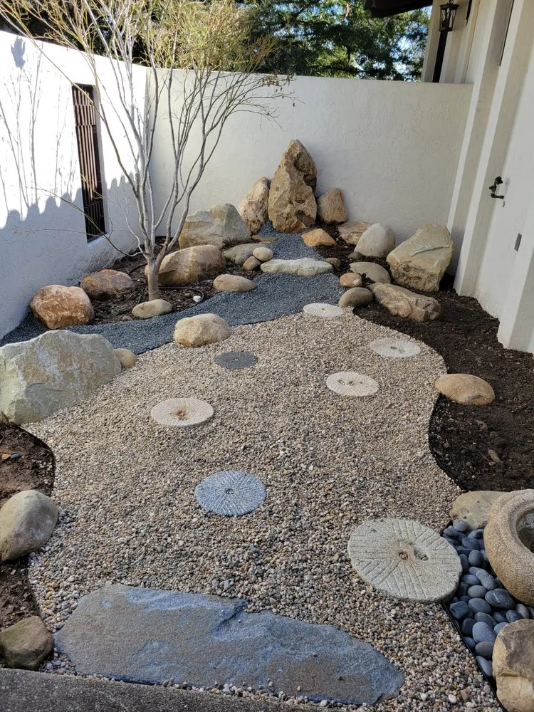 Trusted garden landscaping for residential properties in Oxnard, CA by Organic Greens Landscapes