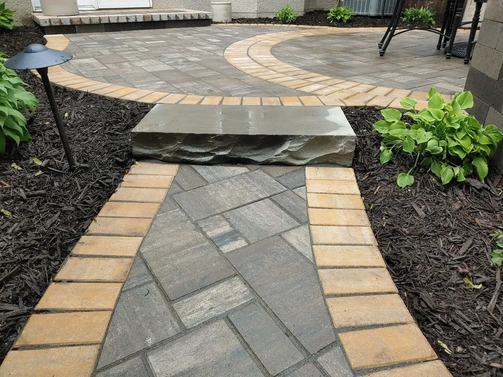 Reliable yard maintenance for beautiful yards across Bloomington, MN - Organic Lawns by Lunseth