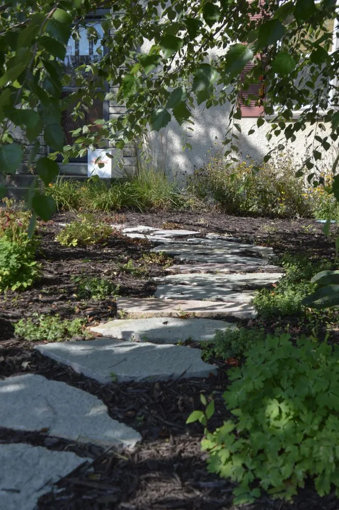 Local garden landscaping in Bloomington, MN by Organic Lawns by Lunseth