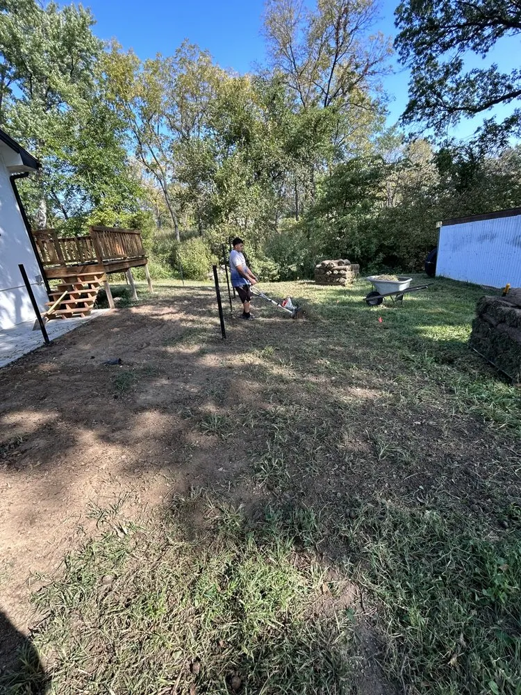 Trusted lawn care service experts serving Kansas City, KS - Original Lawn Care