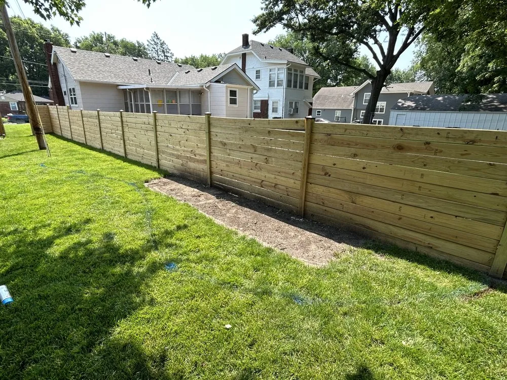 Custom yard cleanup service for beautiful yards across Kansas City, KS - Original Lawn Care