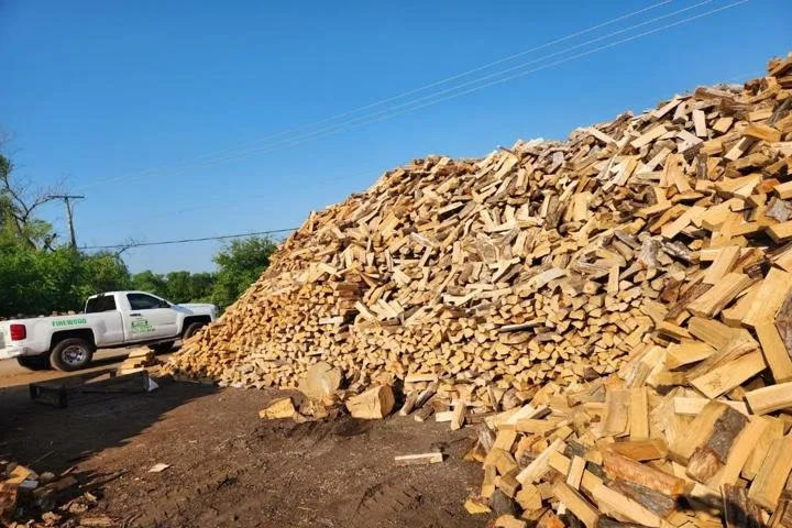 Top-rated yard maintenance in Wadsworth, IL - Original Tony's Landscaping & Firewood