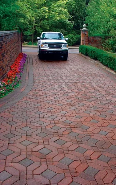 Professional outdoor landscaping in Lake Orion, MI - Orion Stone Depot