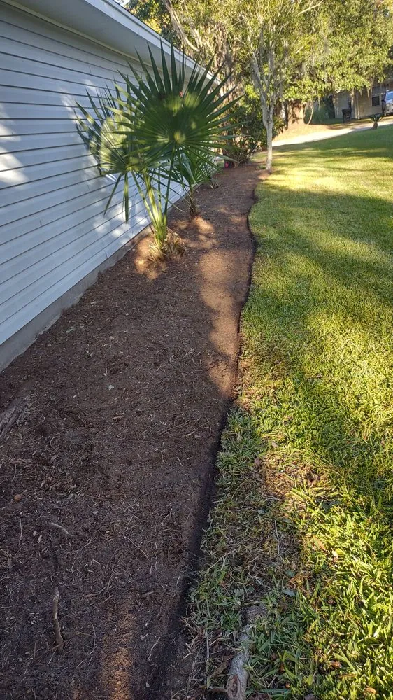 Professional lawn care service in Georgetown, SC by Orlando's Lawn Care Services