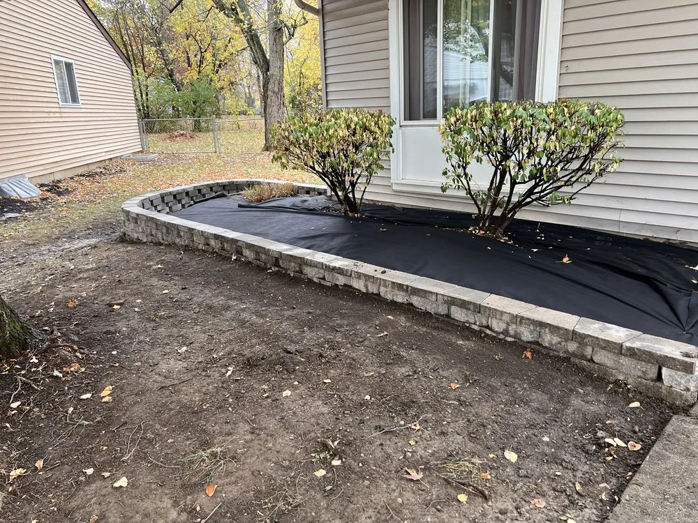 Reliable yard cleanup service experts serving Columbus, OH - Oronoz Landscaping