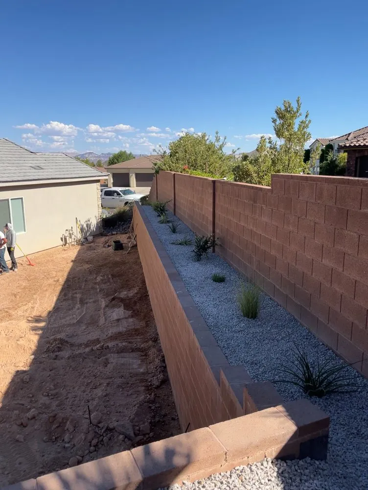 Affordable lawn mowing service experts serving St. George, UT - Oroz Landscaping