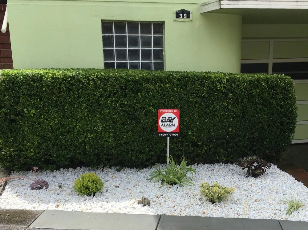 Affordable yard maintenance in Oakland, CA by Orozco Garden