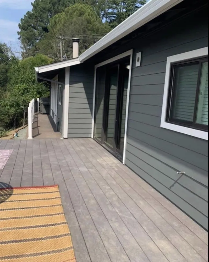 Custom yard cleanup service in Brentwood, CA by Ortas Painting Remodel