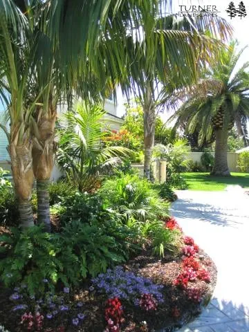 Affordable garden landscaping in Santa Ana, CA by Ortiz Landscaping & Maintenance