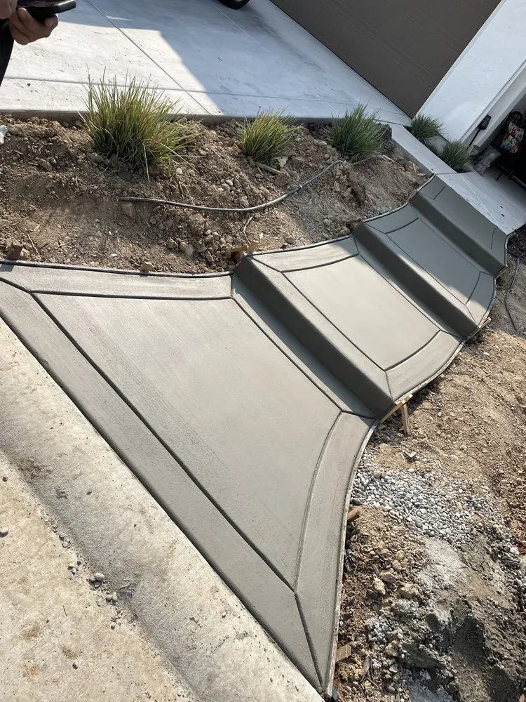 Custom lawn care service experts serving Sacramento, CA - Ortiz Landscaping