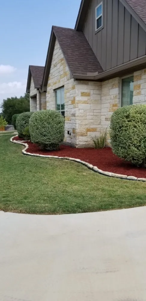 Affordable lawn mowing service experts serving Salado, TX - Ortiz Lawn Care & Landscaping