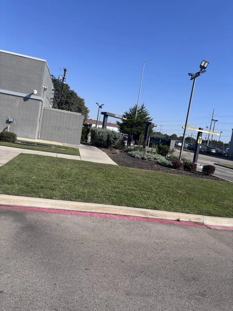 Trusted garden landscaping for homes in Crandall, TX by Ortiz Lawn Care Service