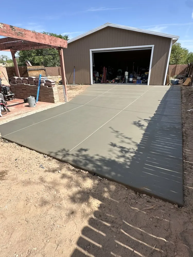 Expert yard maintenance in Albuquerque, NM - Orzo Concrete & Landscaping