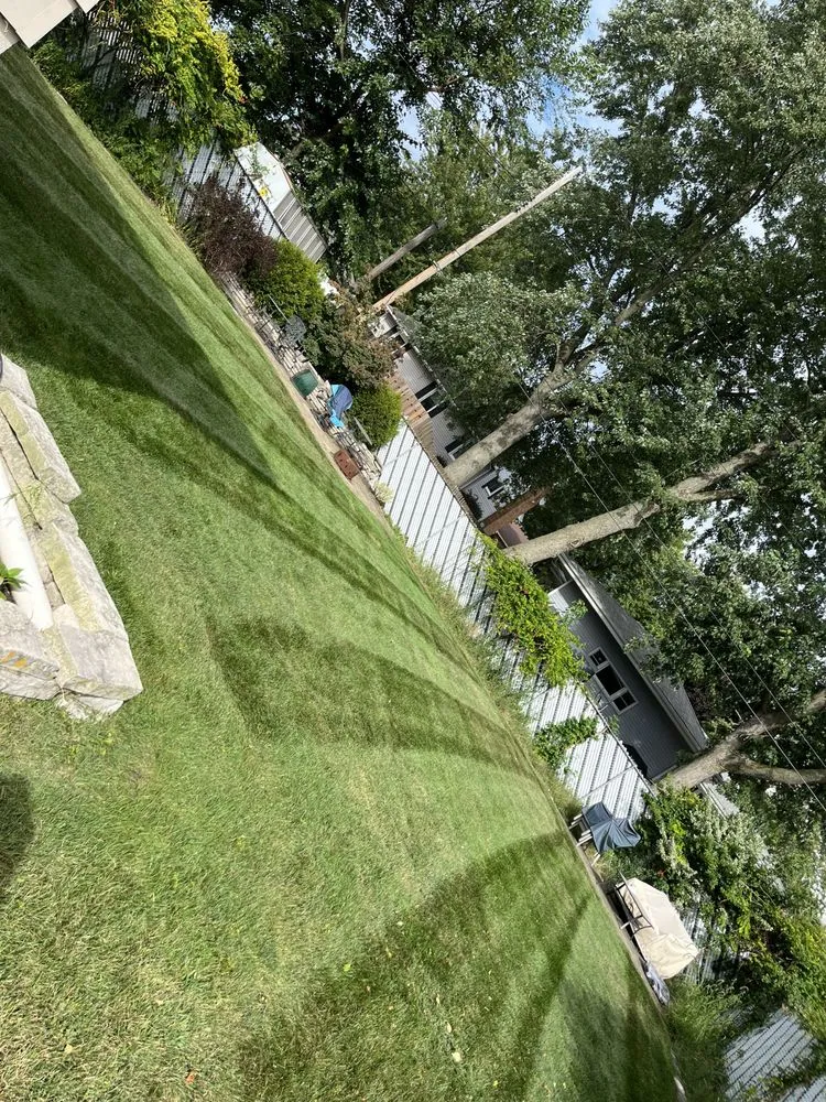 Custom garden landscaping in Munster, IN - Oscar And Sons Lawn Care Service