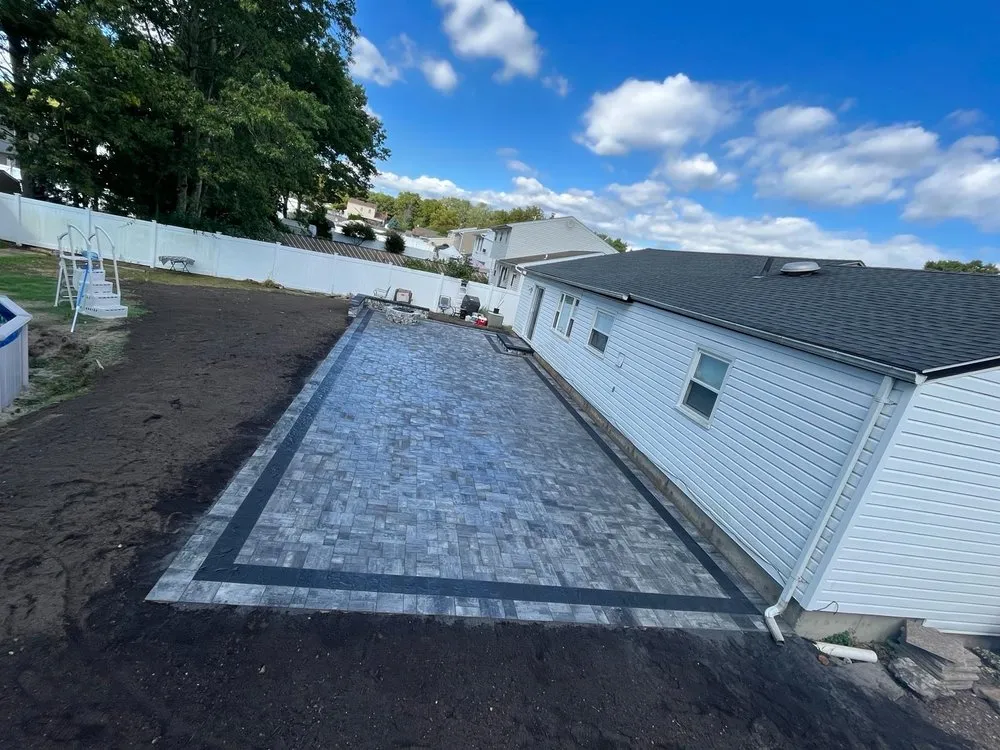 Top-rated yard maintenance near you in Coram, NY by Oscar G Landscaping