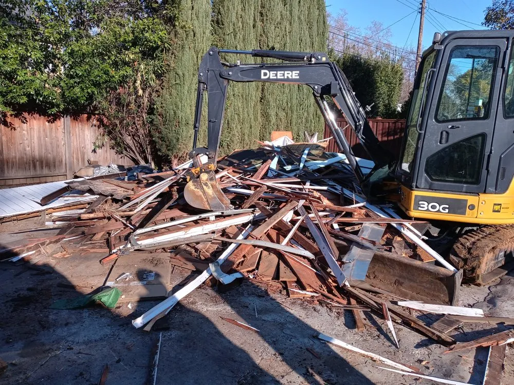 Custom landscape installation in Elk Grove, CA by Oscar Landscaping & Bobcat Service